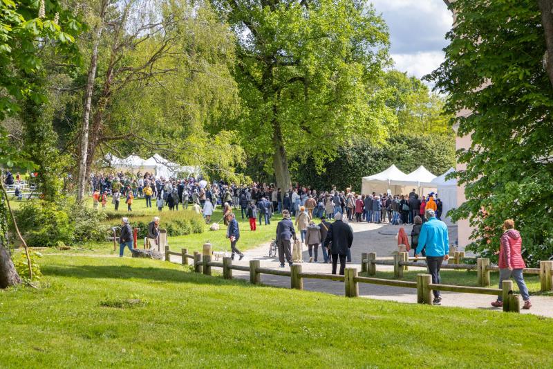 2024-04-28-Costumes-extraordinaires-site-web-0907