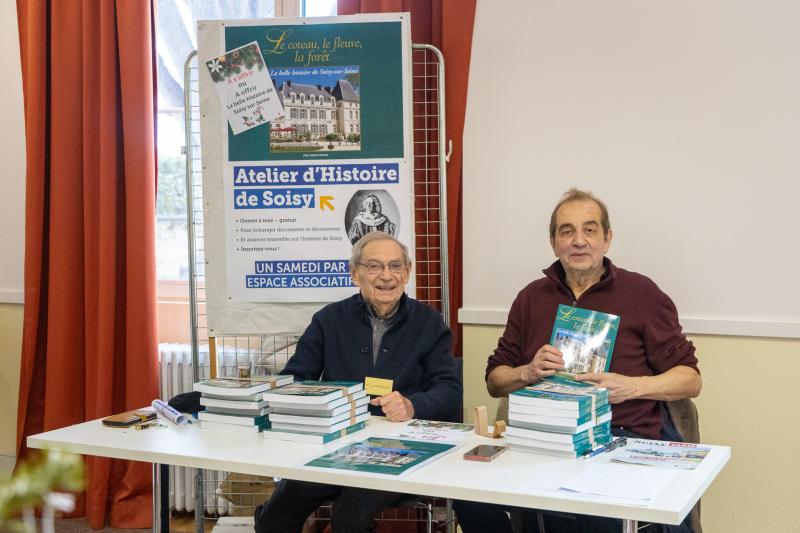 2025-12-06-07-marche-de-Noel-web-9543