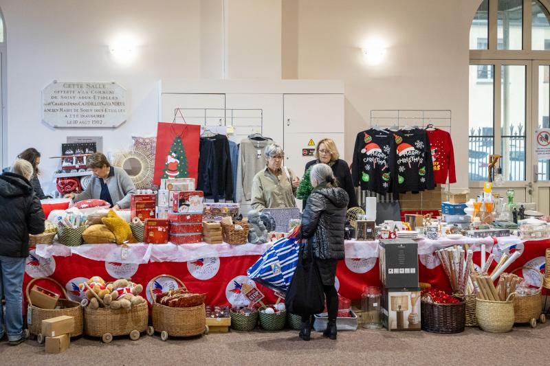 2025-12-06-07-marche-de-Noel-web-9550