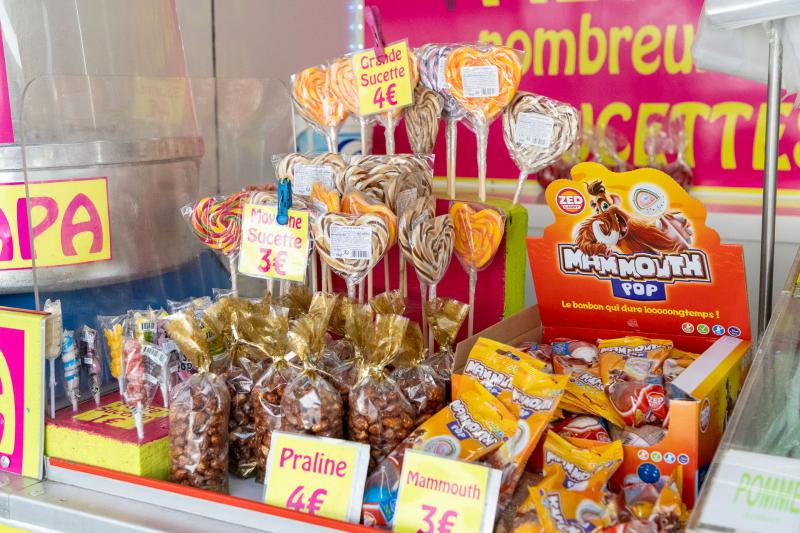 2025-12-06-07-marche-de-Noel-web-9600