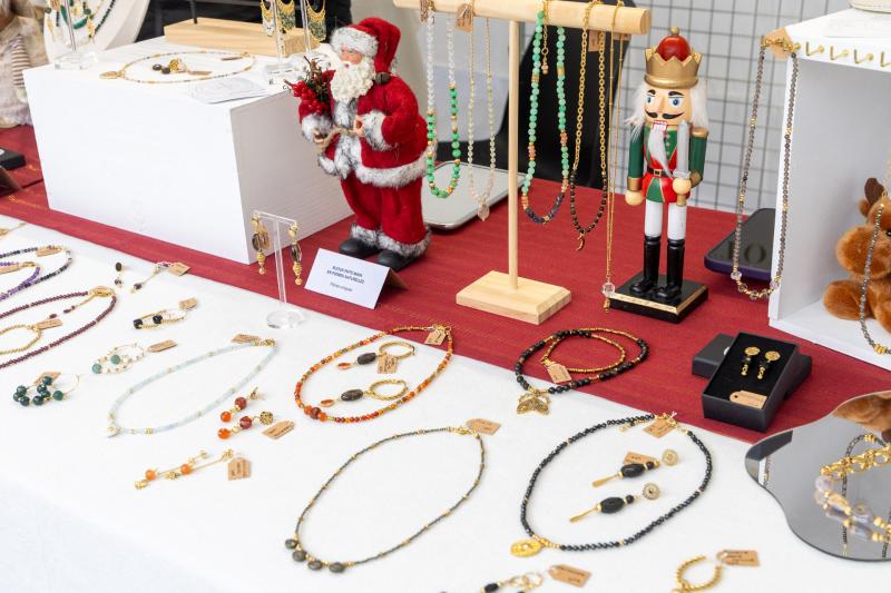 2025-12-06-07-marche-de-Noel-web-9639