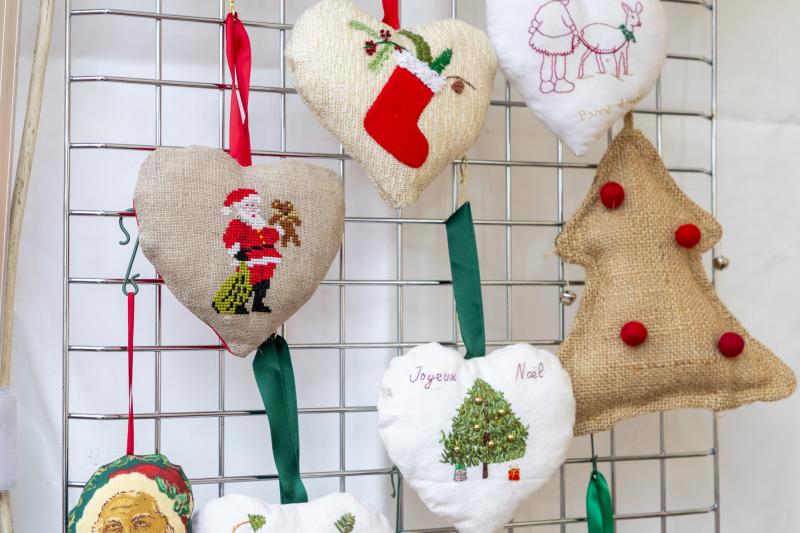 2025-12-06-07-marche-de-Noel-web-9797